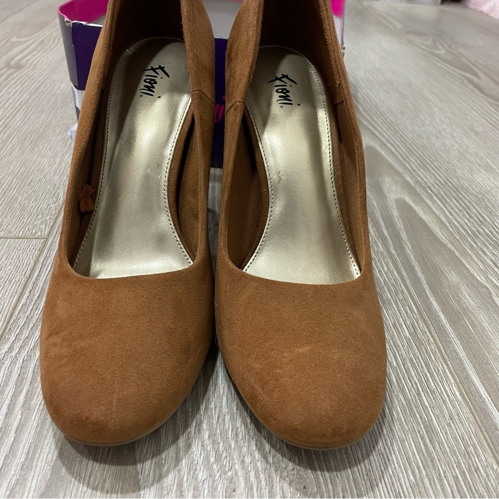 Women’s Shoes Size 7